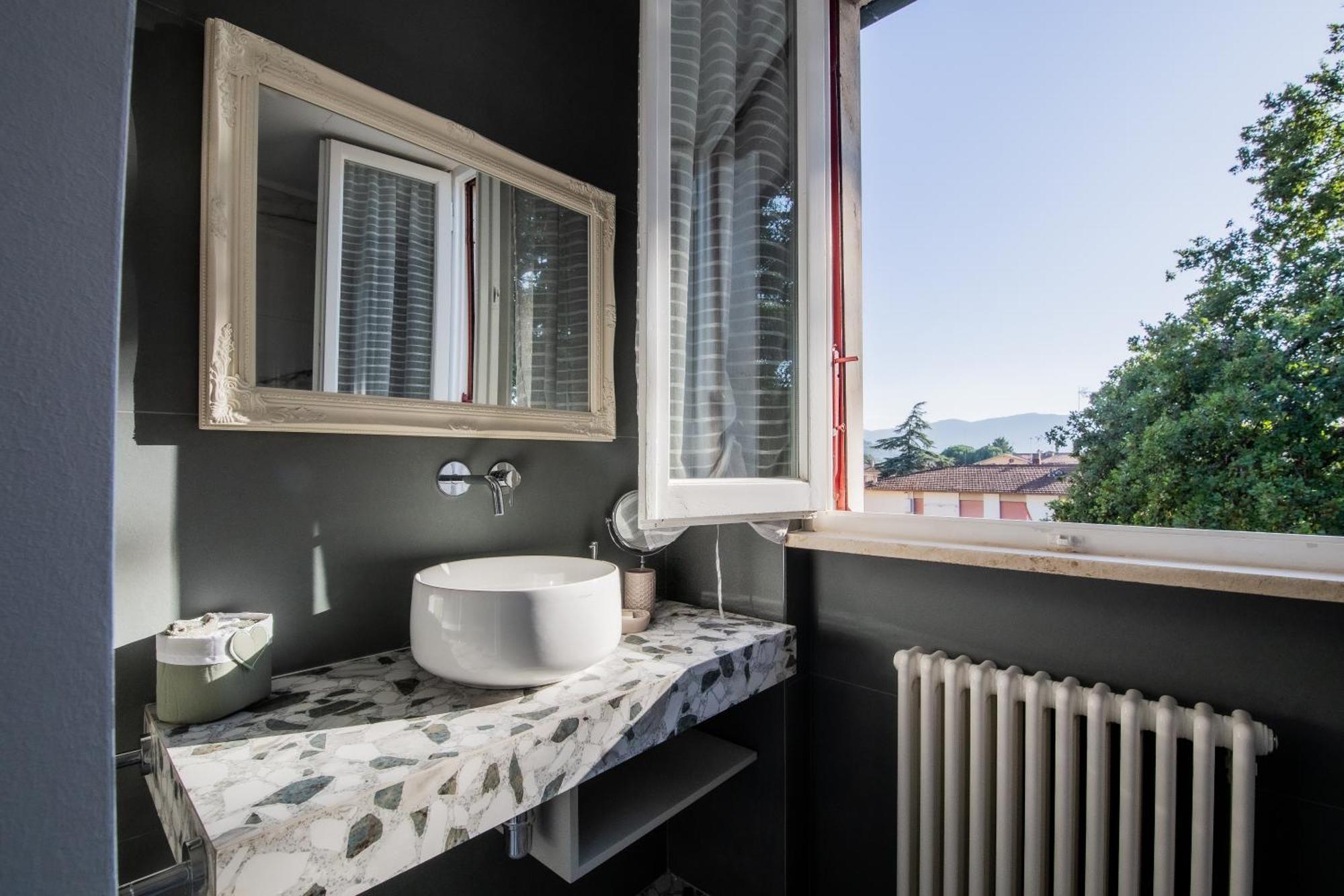 Domus Umberto - Guest House أريتسو المظهر الخارجي الصورة